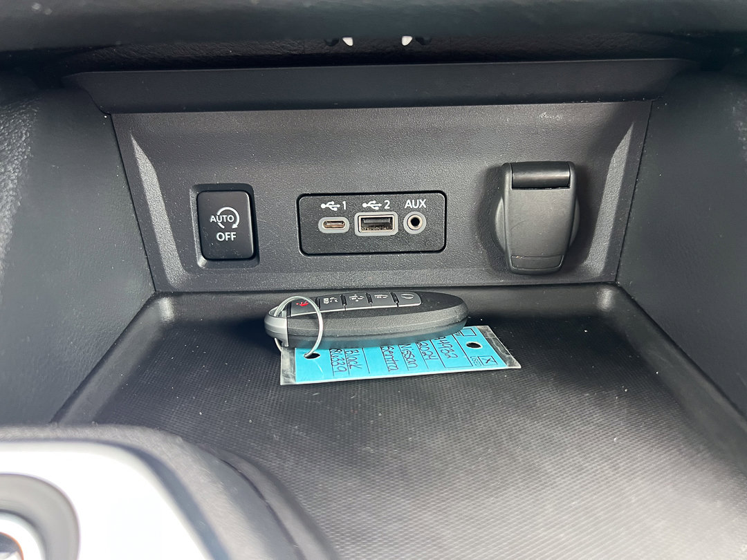 Used 2024 Nissan Sentra SV FWD image 20