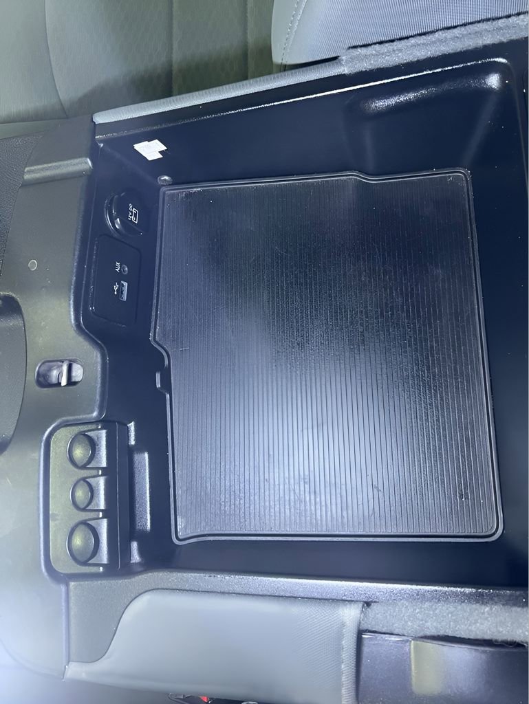 Used 2017 RAM 1500 Classic SLT image 33