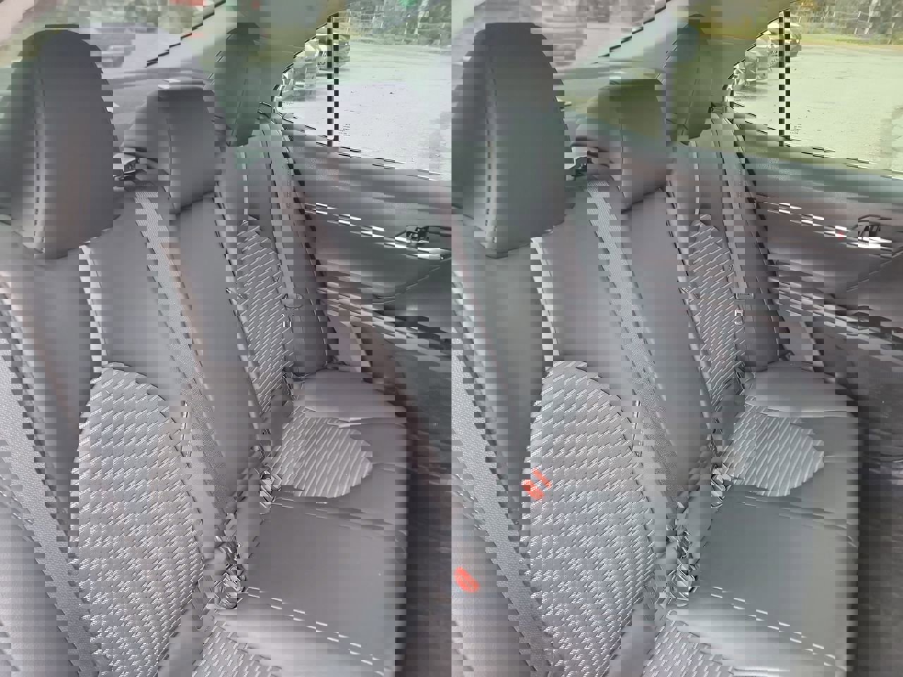 Used 2020 Toyota Camry SE image 20