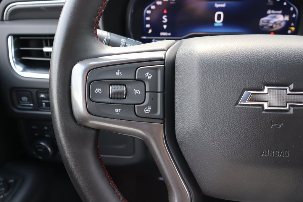 Used 2024 Chevrolet Suburban RST w/ Luxury Package image 7