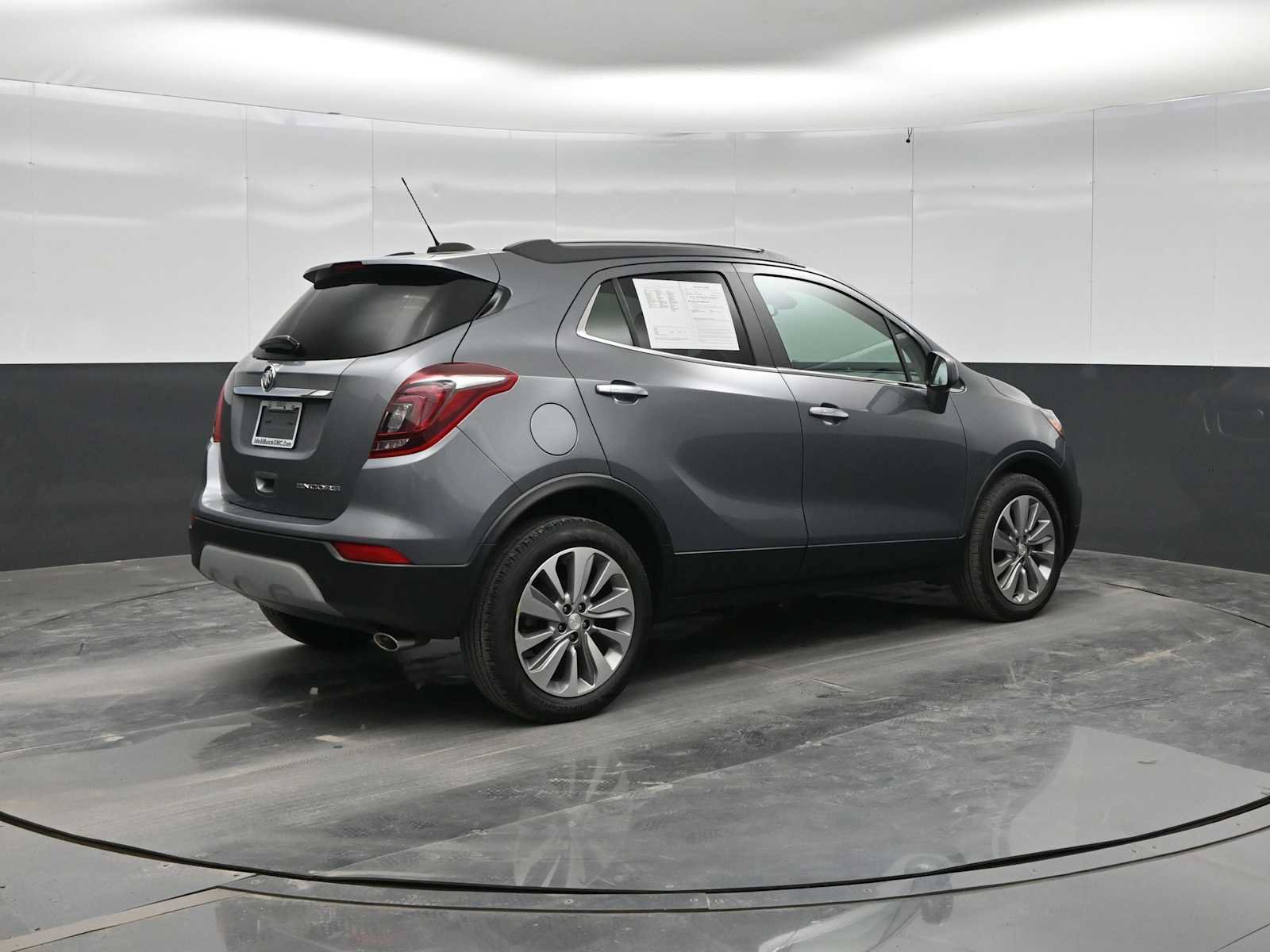 Used 2020 Buick Encore Preferred FWD image 7