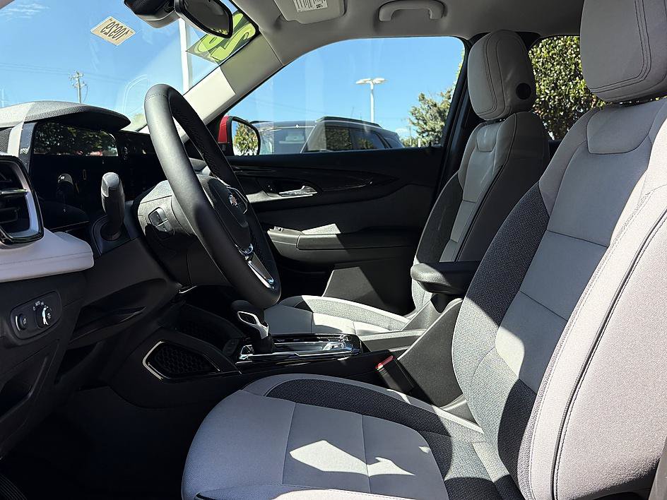 New 2026 Chevrolet TrailBlazer LT w/ Convenience Package FWD image 9