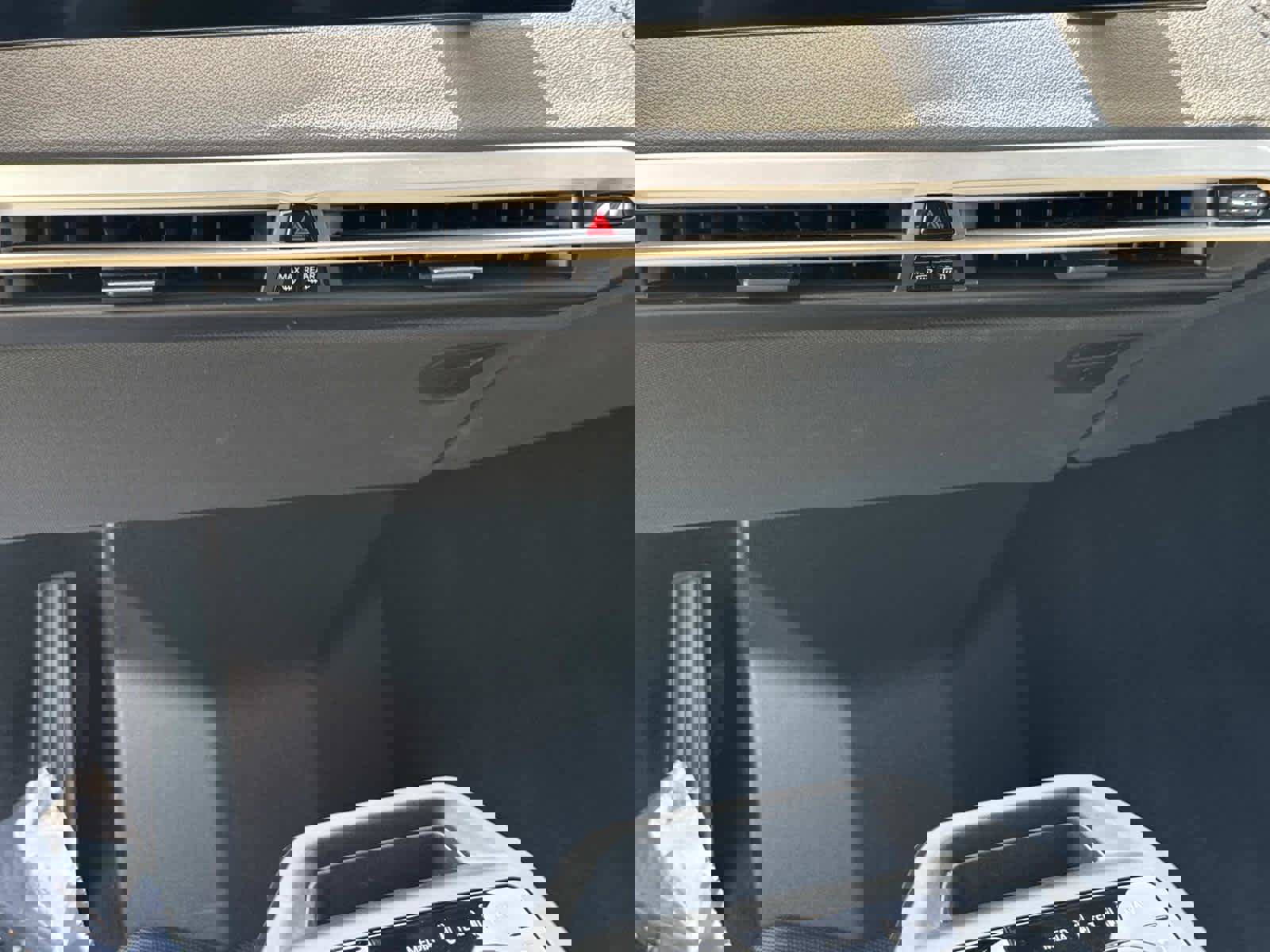 Certified 2022 BMW iX xDrive50 w/ Premium Package image 20