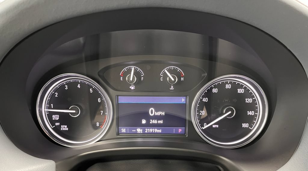 Used 2023 Buick Enclave Essence AWD/4WD image 23