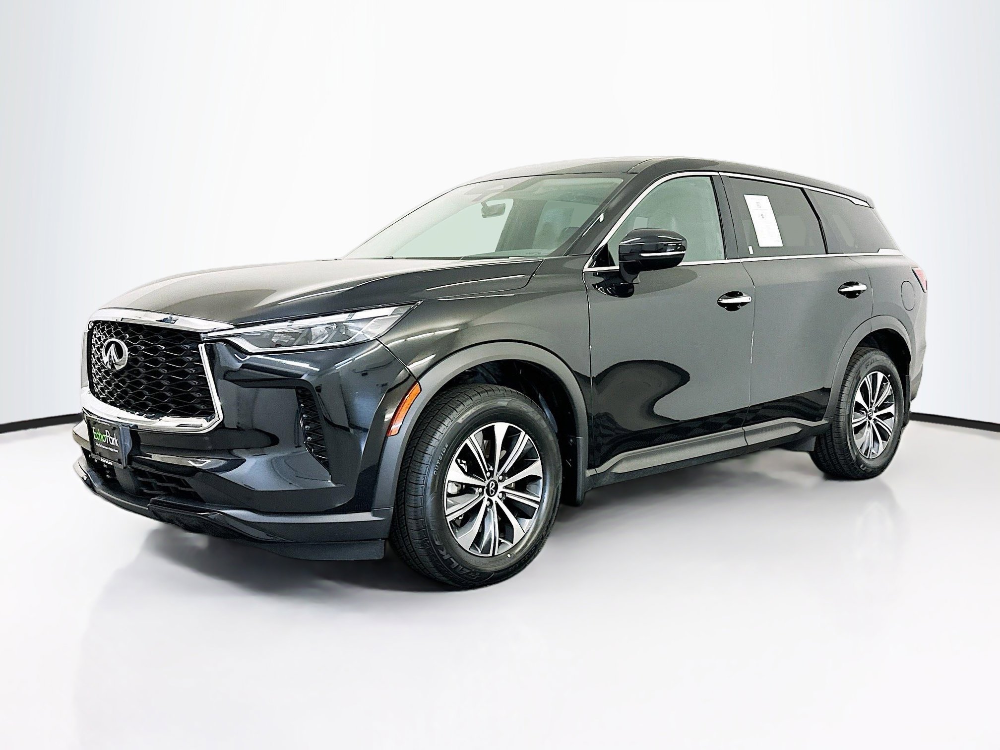 Used 2024 INFINITI QX60 Pure image 3