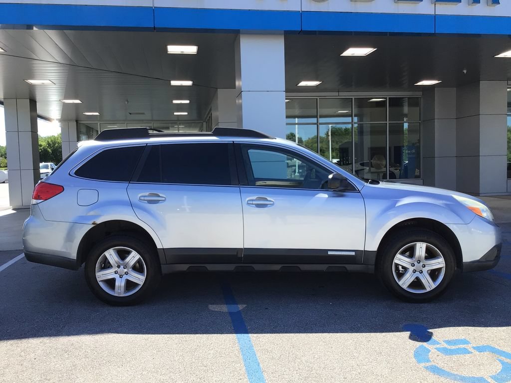 Used 2012 Subaru Outback 2.5i AWD/4WD image 5