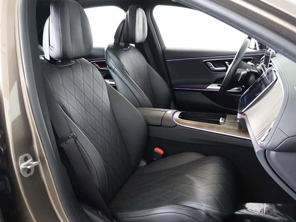 Used 2025 Mercedes-Benz E 450 4MATIC Sedan w/ Multicontour Seating Package image 32