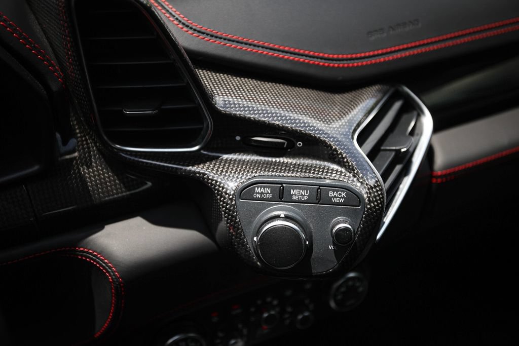 Certified 2011 Ferrari 458 Italia Coupe RWD image 33