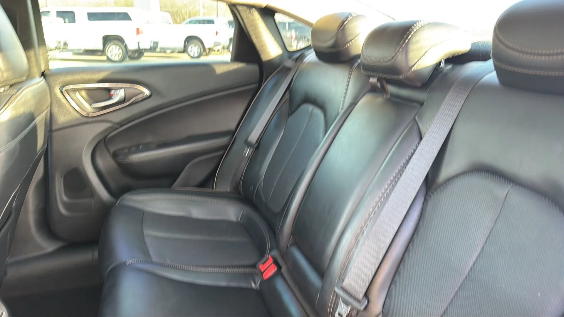 Used 2015 Chrysler 200 C w/ Navigation & Sound Group I image 40