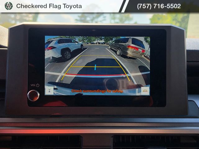 Used 2025 Toyota 4Runner SR5 AWD/4WD image 16