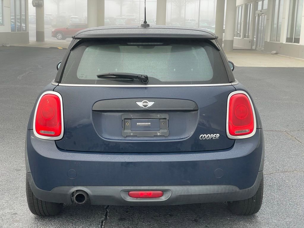 Used 2016 MINI Cooper 2-Door Hardtop image 4