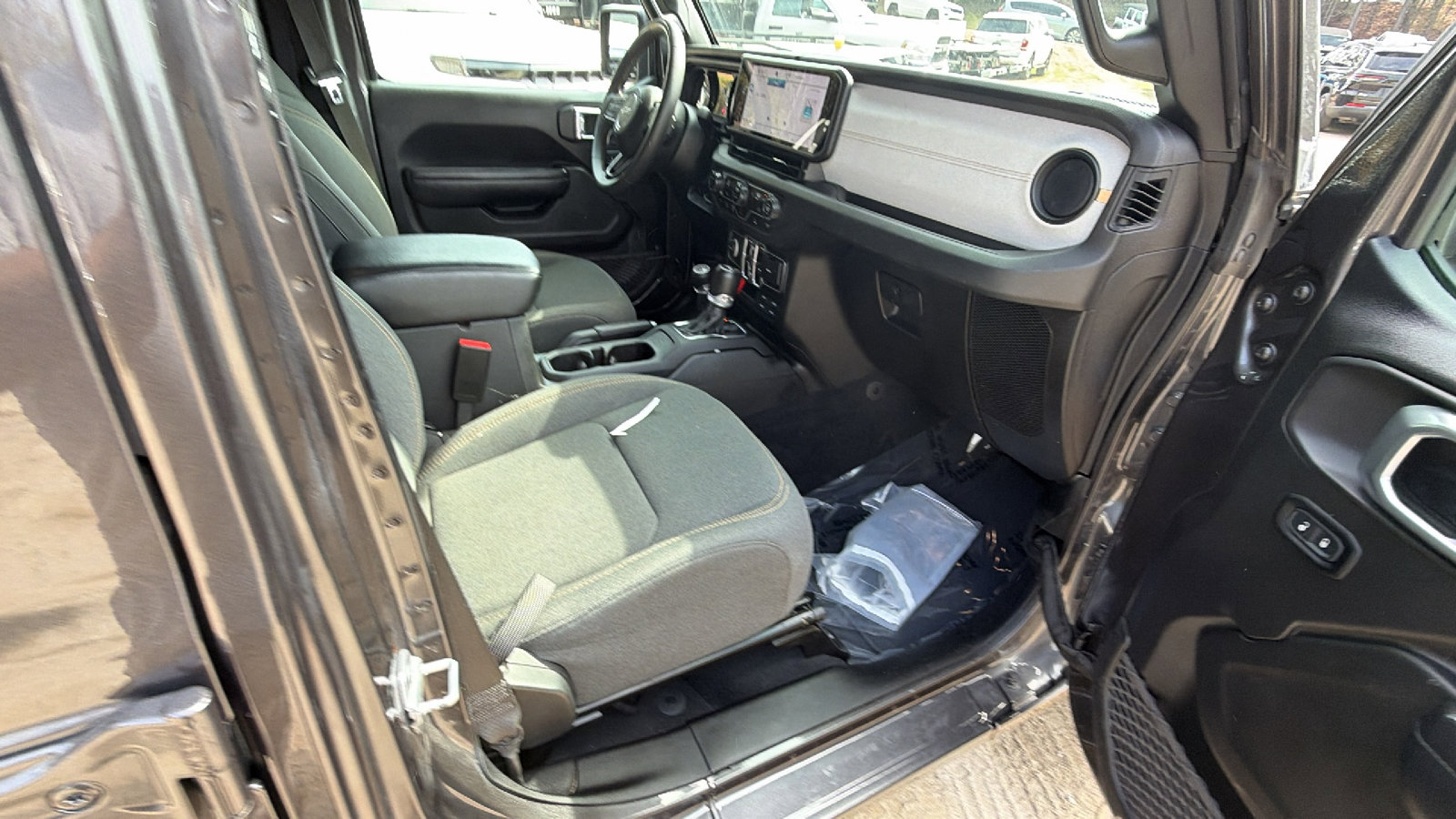 Used 2024 Jeep Wrangler Sport S image 19