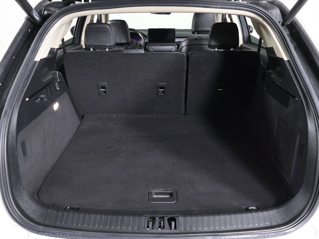 Used 2022 Lincoln Nautilus AWD image 17