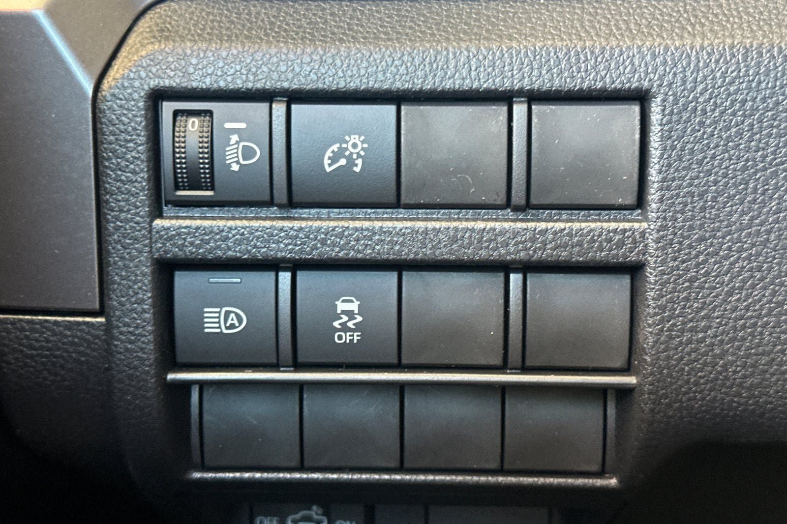 New 2026 Toyota Tacoma SR5 AWD/4WD image 28