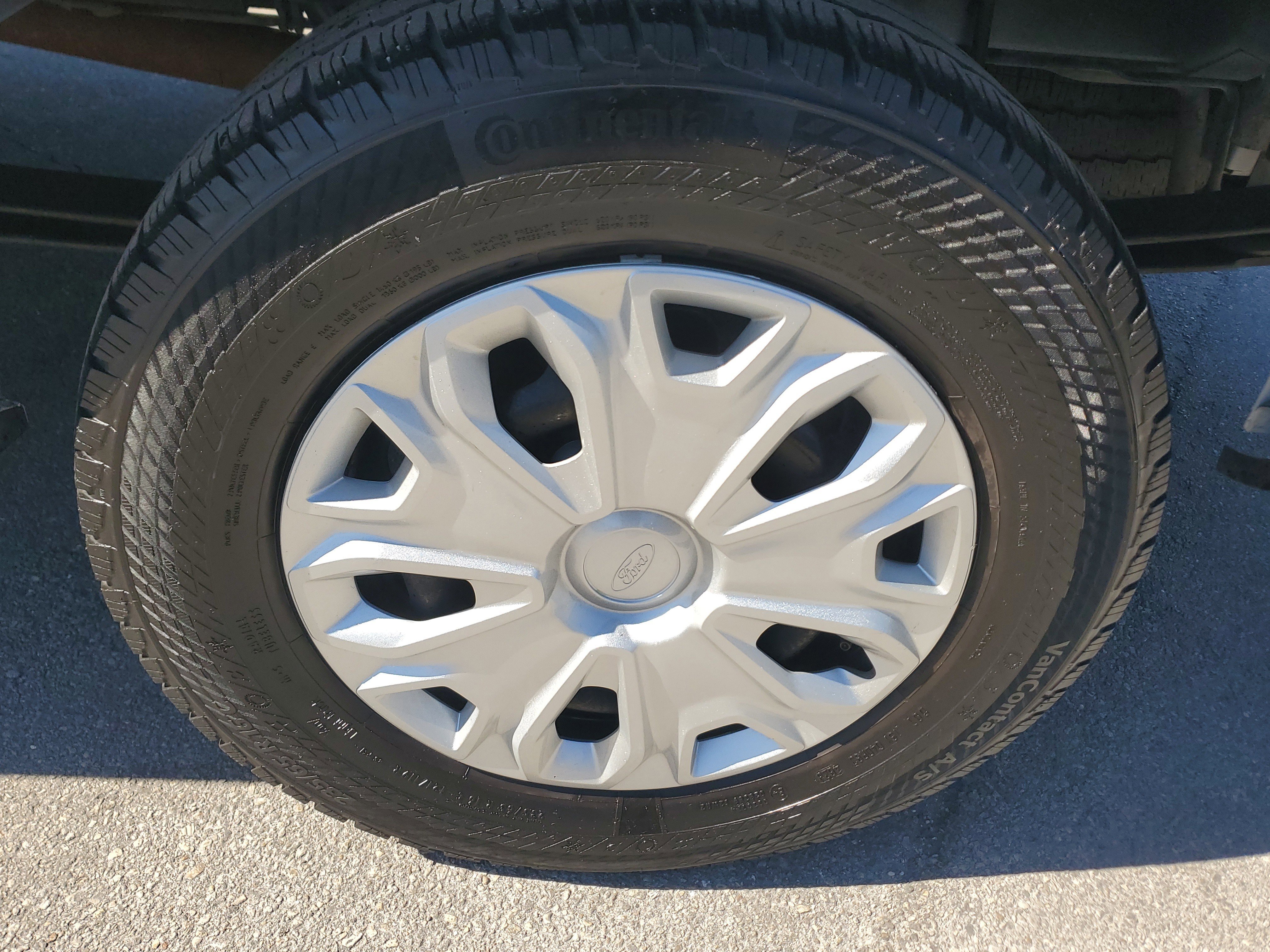 Used 2024 Ford Transit 350 XLT image 30