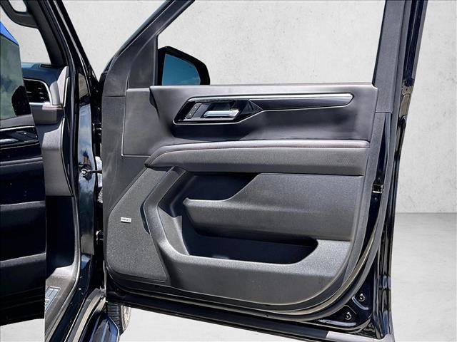 Used 2025 Chevrolet Tahoe RST w/ Comfort Package RWD image 19