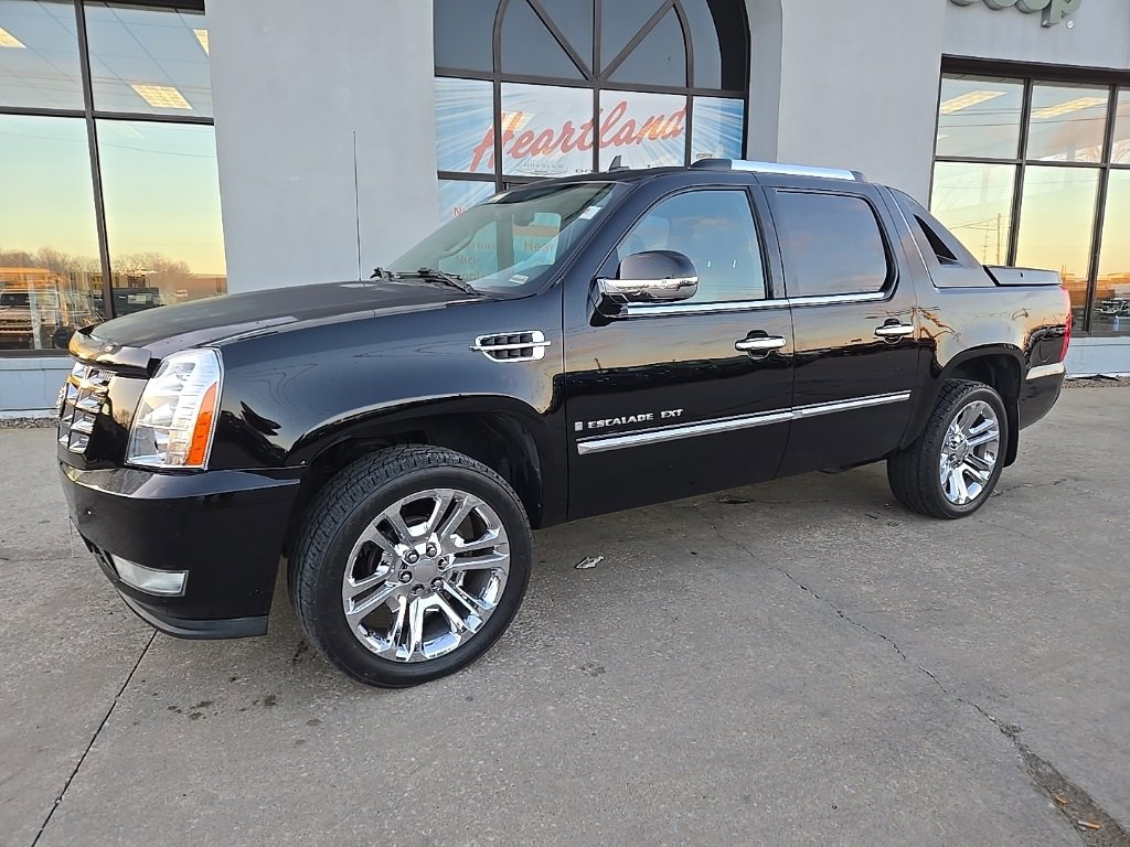 Used 2007 Cadillac Escalade EXT w/ Information Package image 3