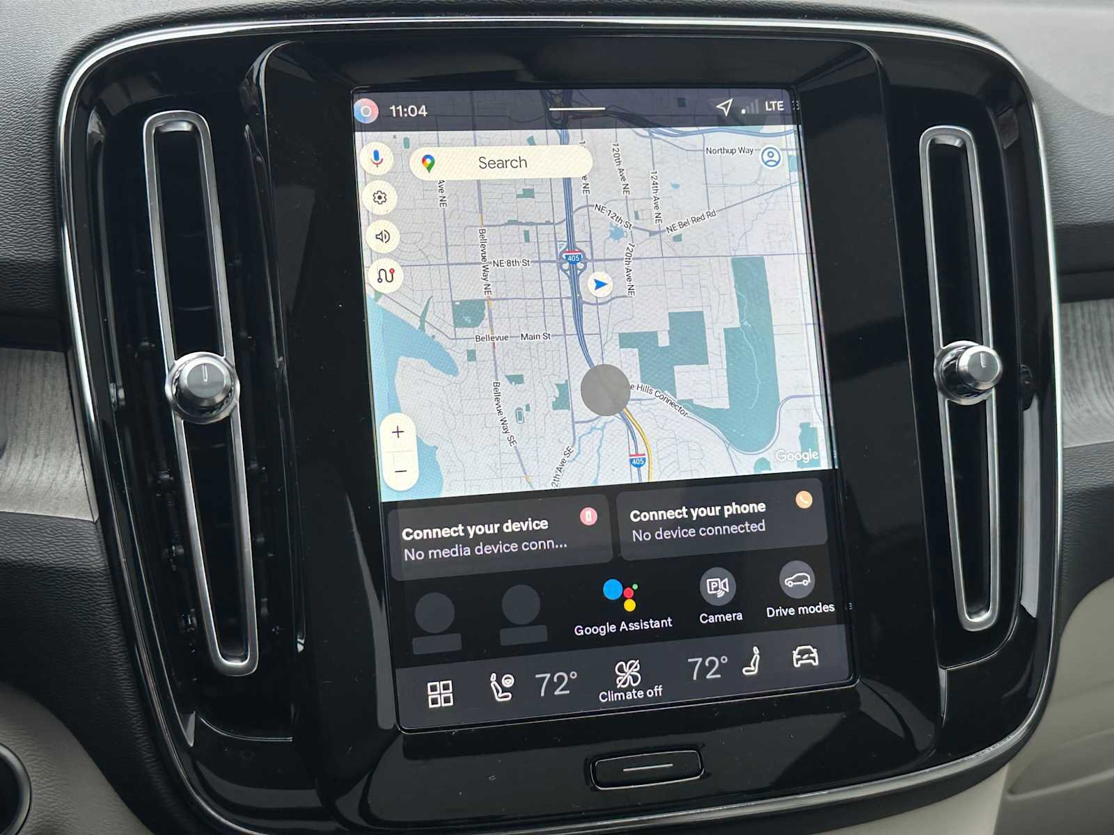 New 2026 Volvo XC40 B5 Plus w/ Climate Package image 33