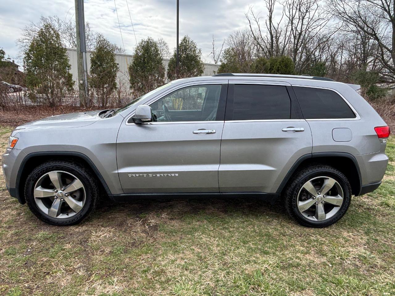 Used 2014 Jeep Grand Cherokee Limited image 8