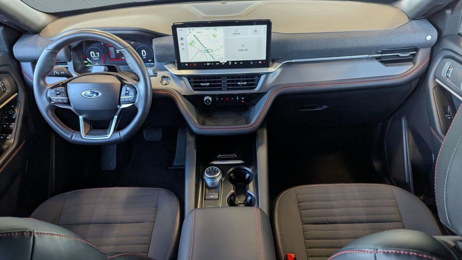 Certified 2025 Ford Explorer ST-Line w/ ST-Line Street Pack image 15