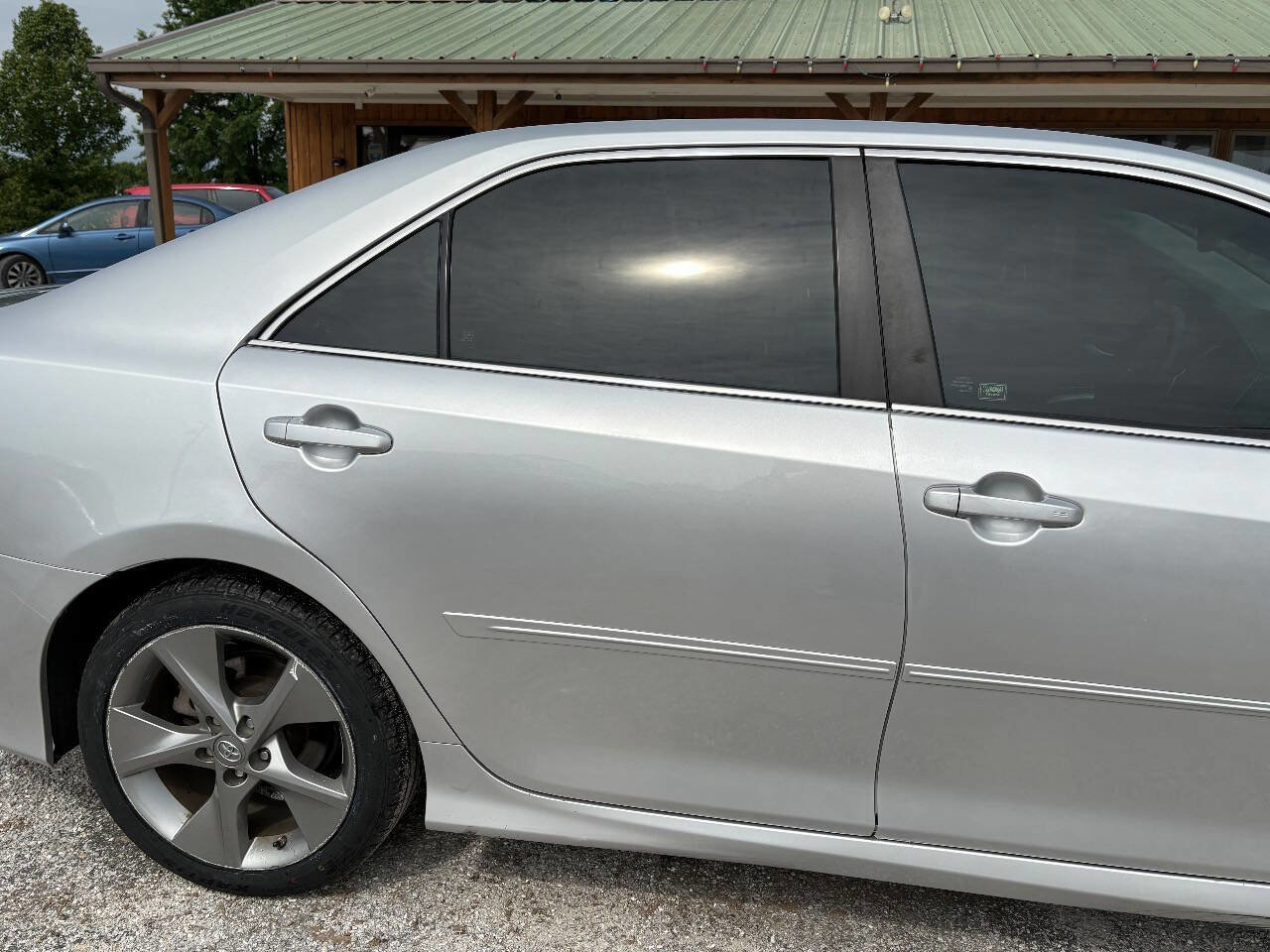 Used 2013 Toyota Camry SE w/ Convenience Pkg FWD image 15