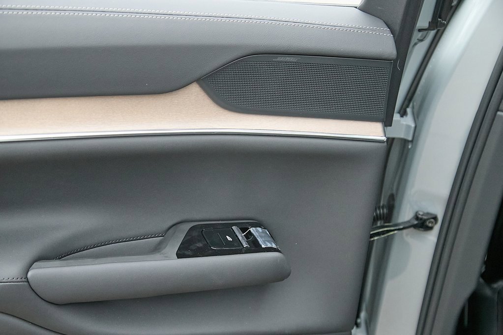 New 2025 Volvo EX90 Ultra image 16