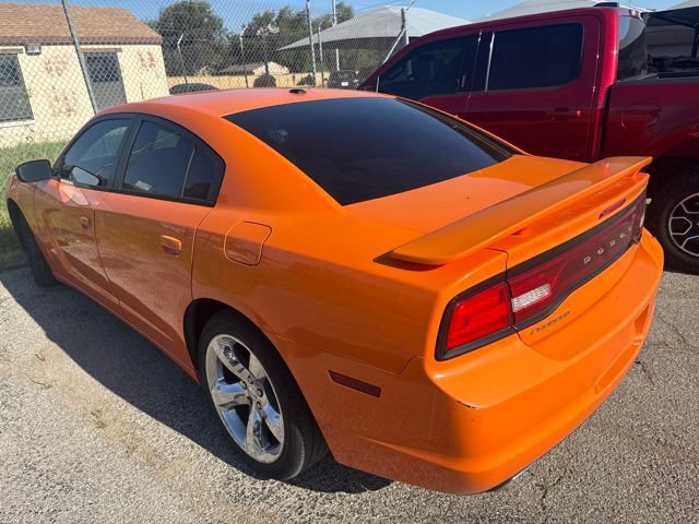 Used 2014 Dodge Charger SXT RWD image 6