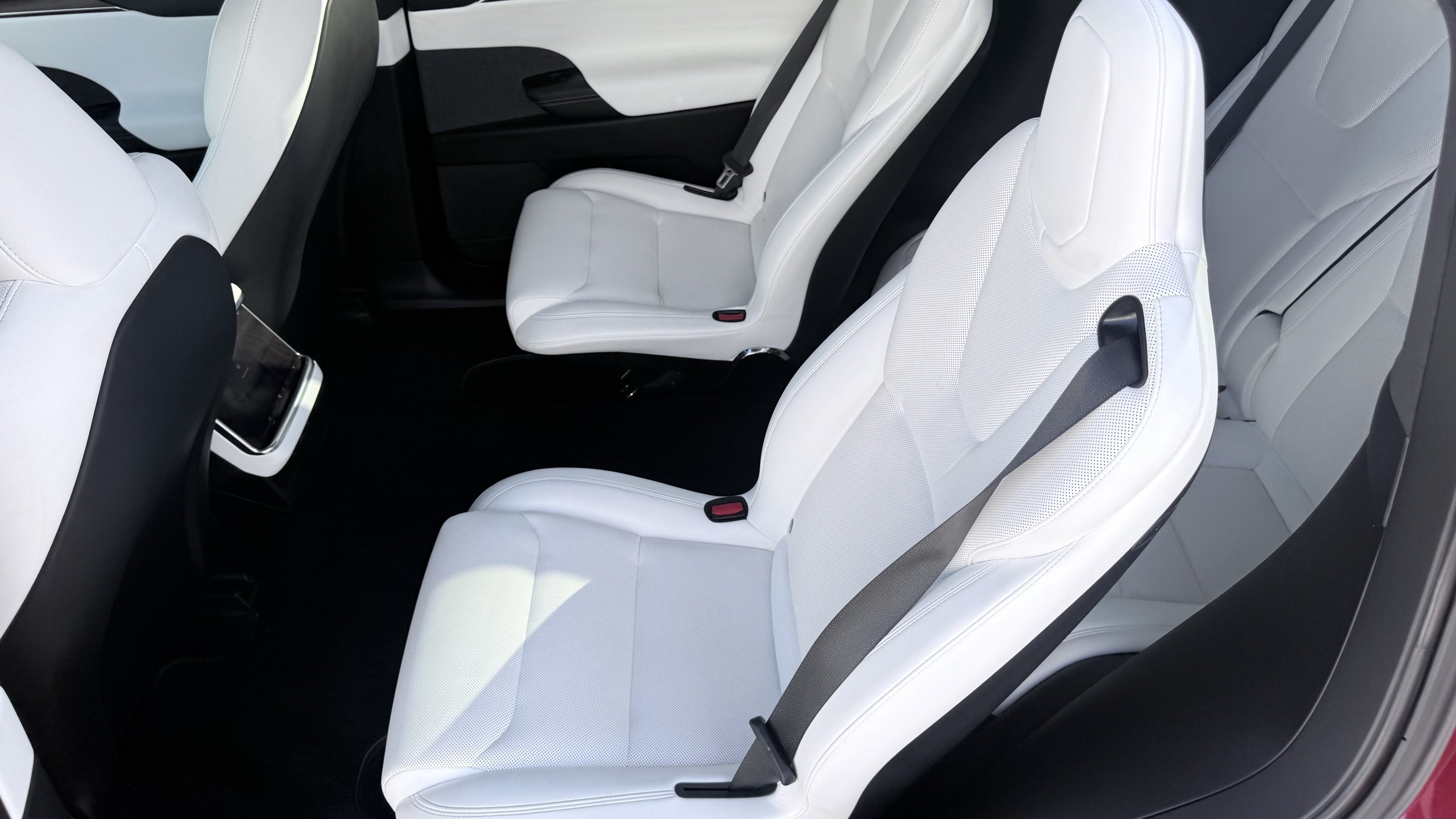 Used 2023 Tesla Model X AWD/4WD image 31