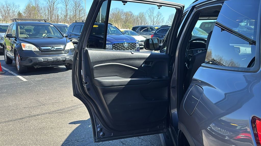 Used 2021 Honda Passport Touring image 29