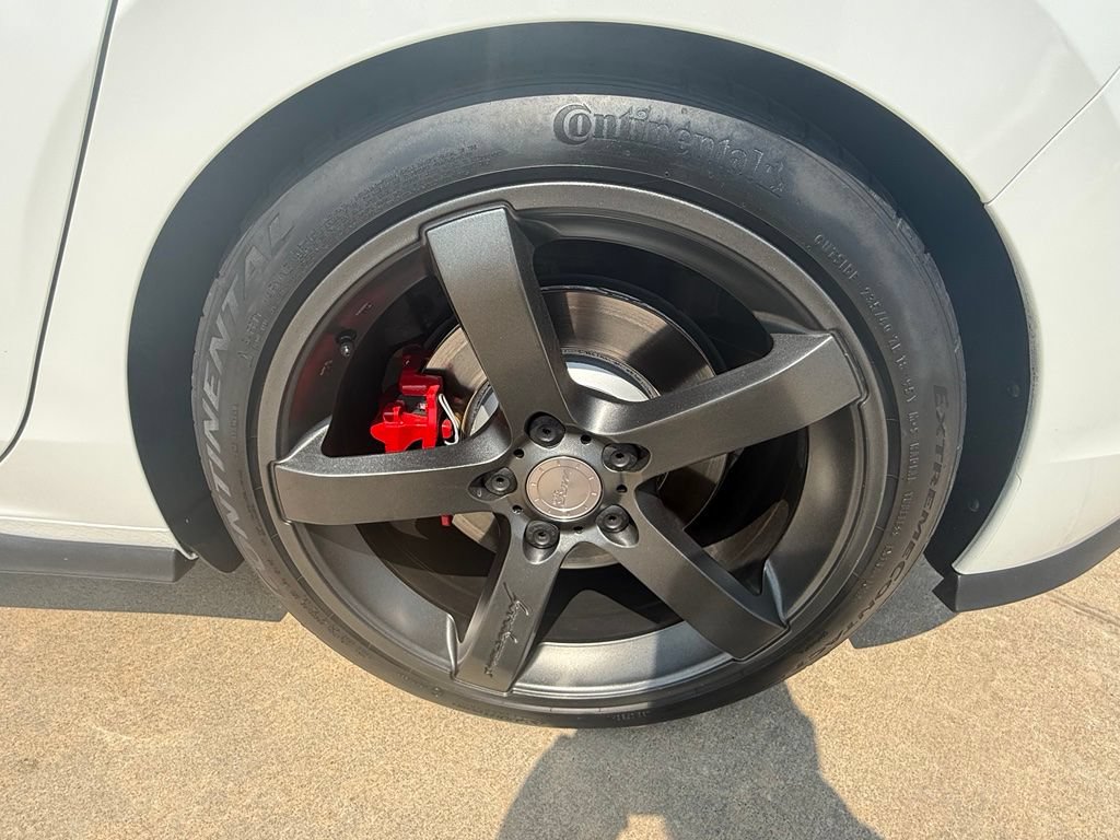 Used 2024 Volkswagen GTI SE FWD image 9