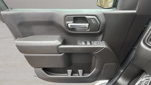 Used 2022 Chevrolet Silverado 1500 Custom AWD/4WD image 17