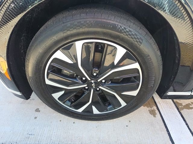 Used 2024 Kia EV6 Wind image 10