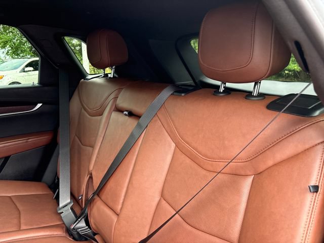 Used 2024 Cadillac XT5 Sportv w/ Technology Package AWD/4WD image 22