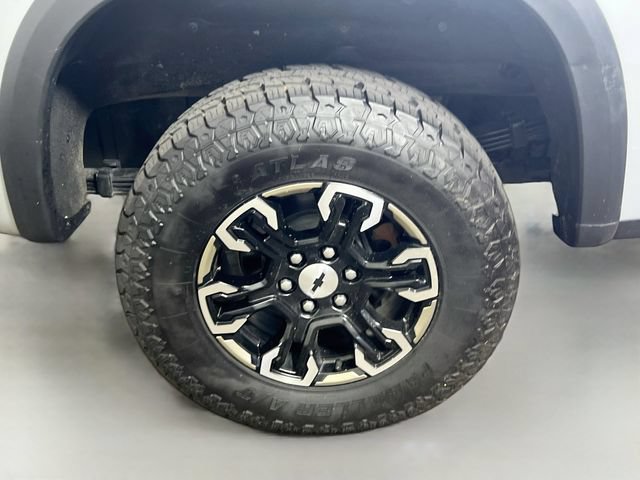 Used 2024 Chevrolet Silverado 1500 ZR2 AWD/4WD image 26