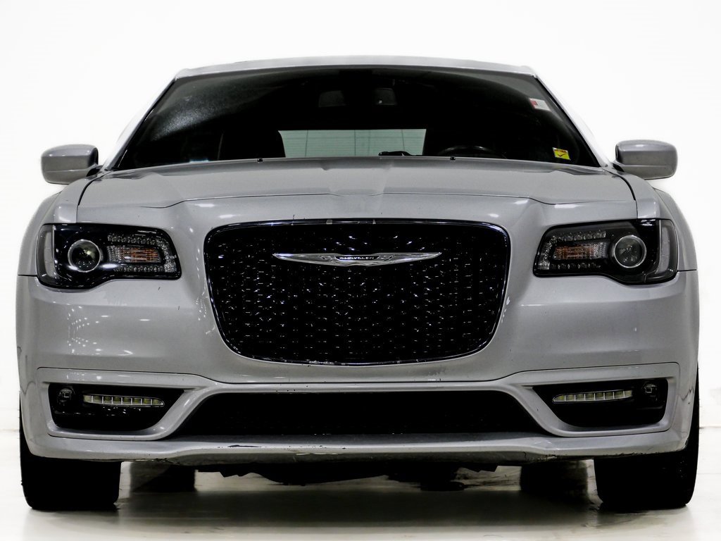 Used 2020 Chrysler 300 S image 2