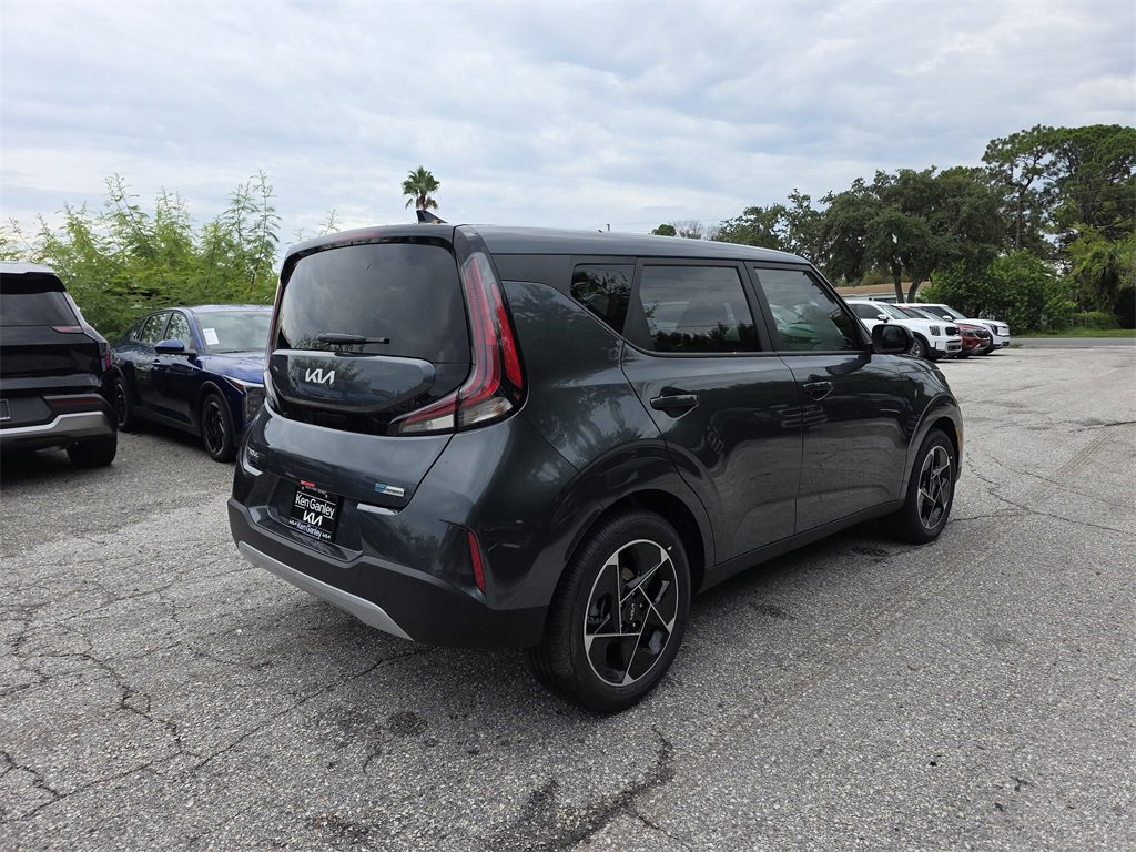 New 2025 Kia Soul EX image 8