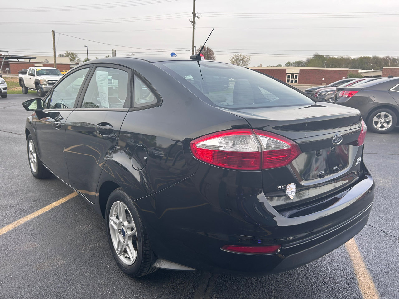 Used 2017 Ford Fiesta SE image 5