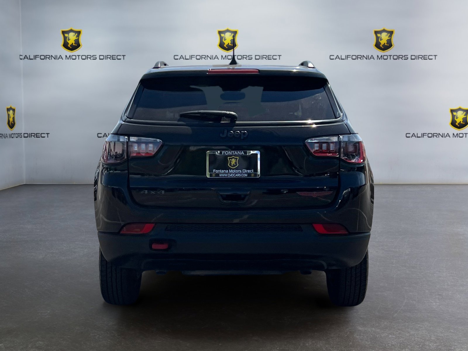 Used 2023 Jeep Compass Trailhawk image 4