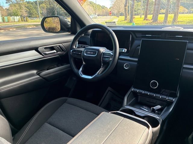 Used 2025 GMC Terrain Elevation image 24