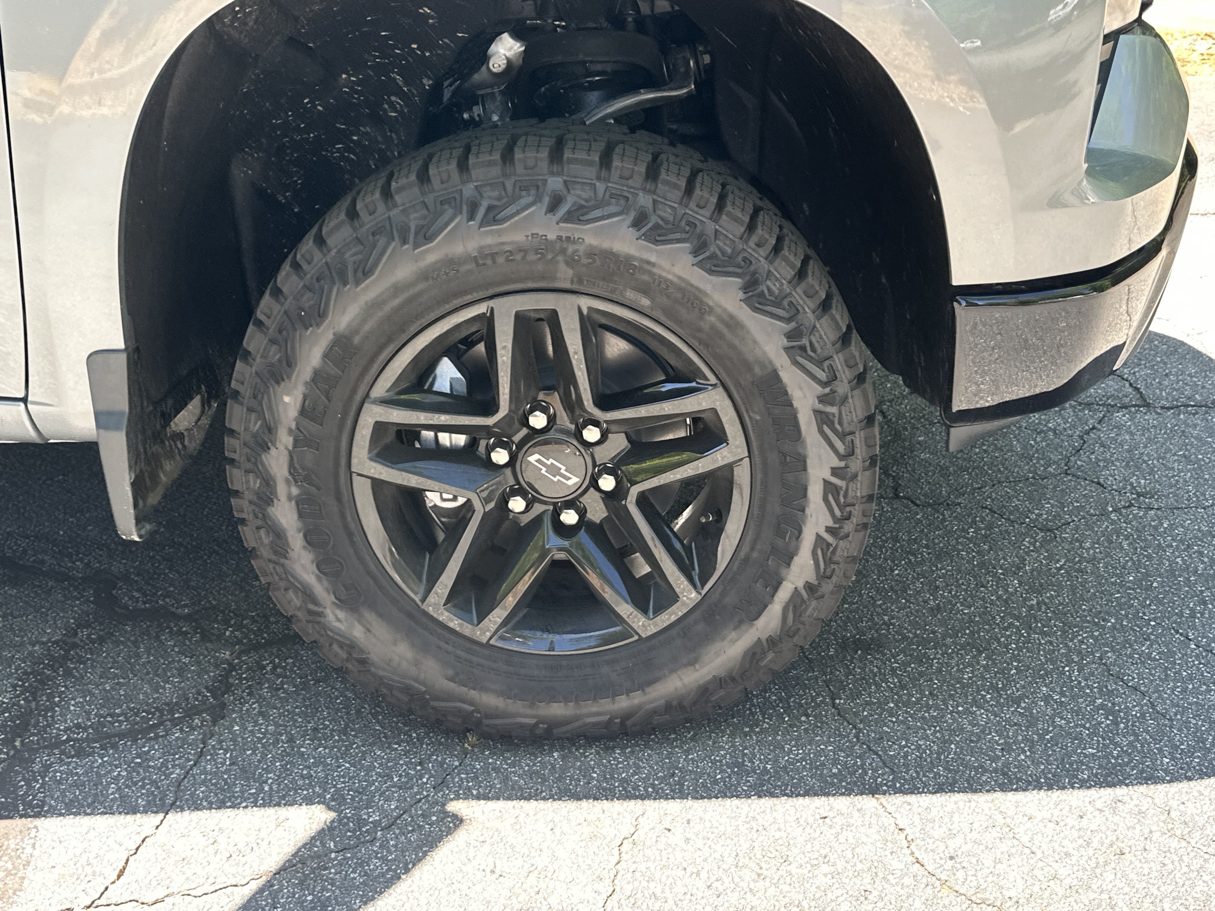 Used 2026 Chevrolet Silverado 1500 Custom Trail Boss w/ LPO, Dark Essentials Package AWD/4WD image 16