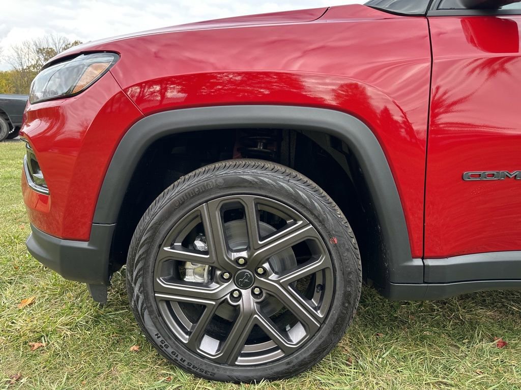 New 2026 Jeep Compass Limited AWD/4WD image 36
