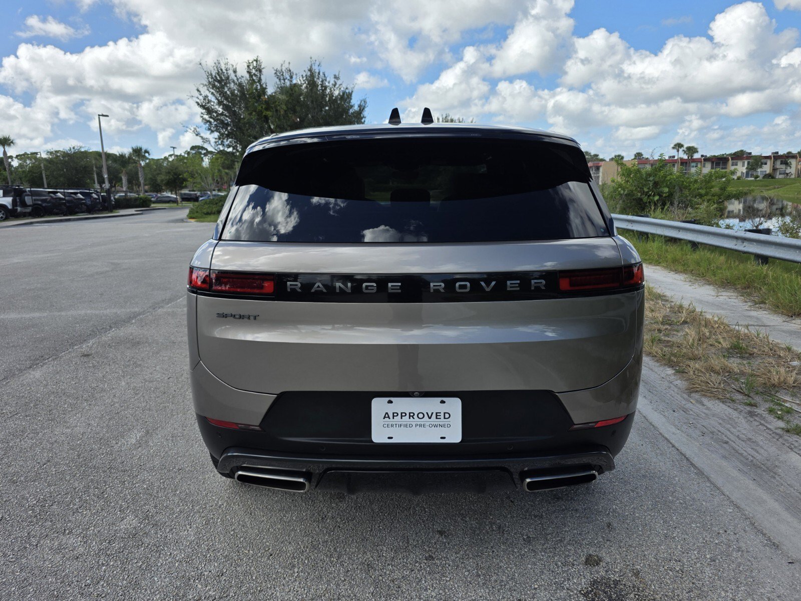 Certified 2023 Land Rover Range Rover Sport SE AWD/4WD image 6