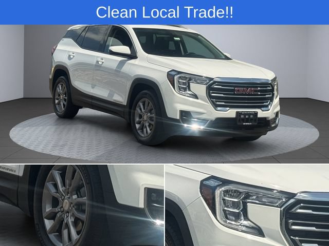 Used 2022 GMC Terrain SLT w/ Infotainment Package II AWD/4WD image 2