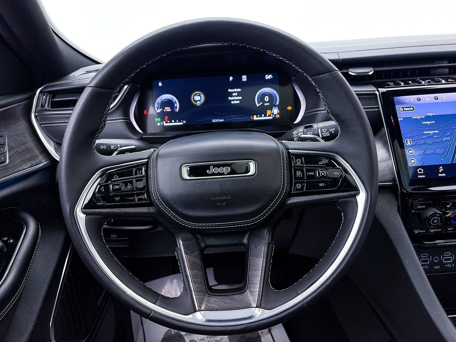 Used 2023 Jeep Grand Cherokee Overland image 30