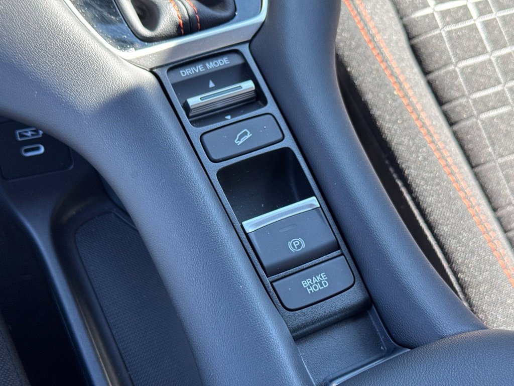 Certified 2025 Honda HR-V Sport image 22