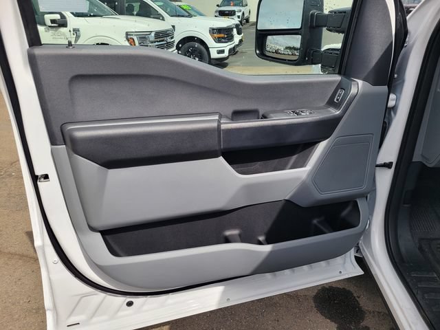 New 2026 Ford F250 XL w/ XL Chrome Package RWD image 6
