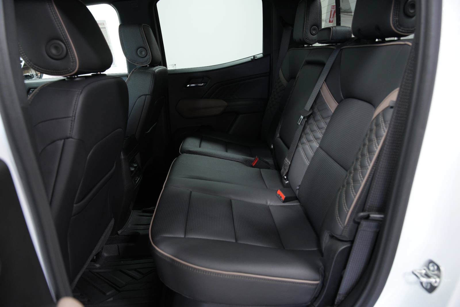 New 2026 GMC Canyon Denali AWD/4WD image 22
