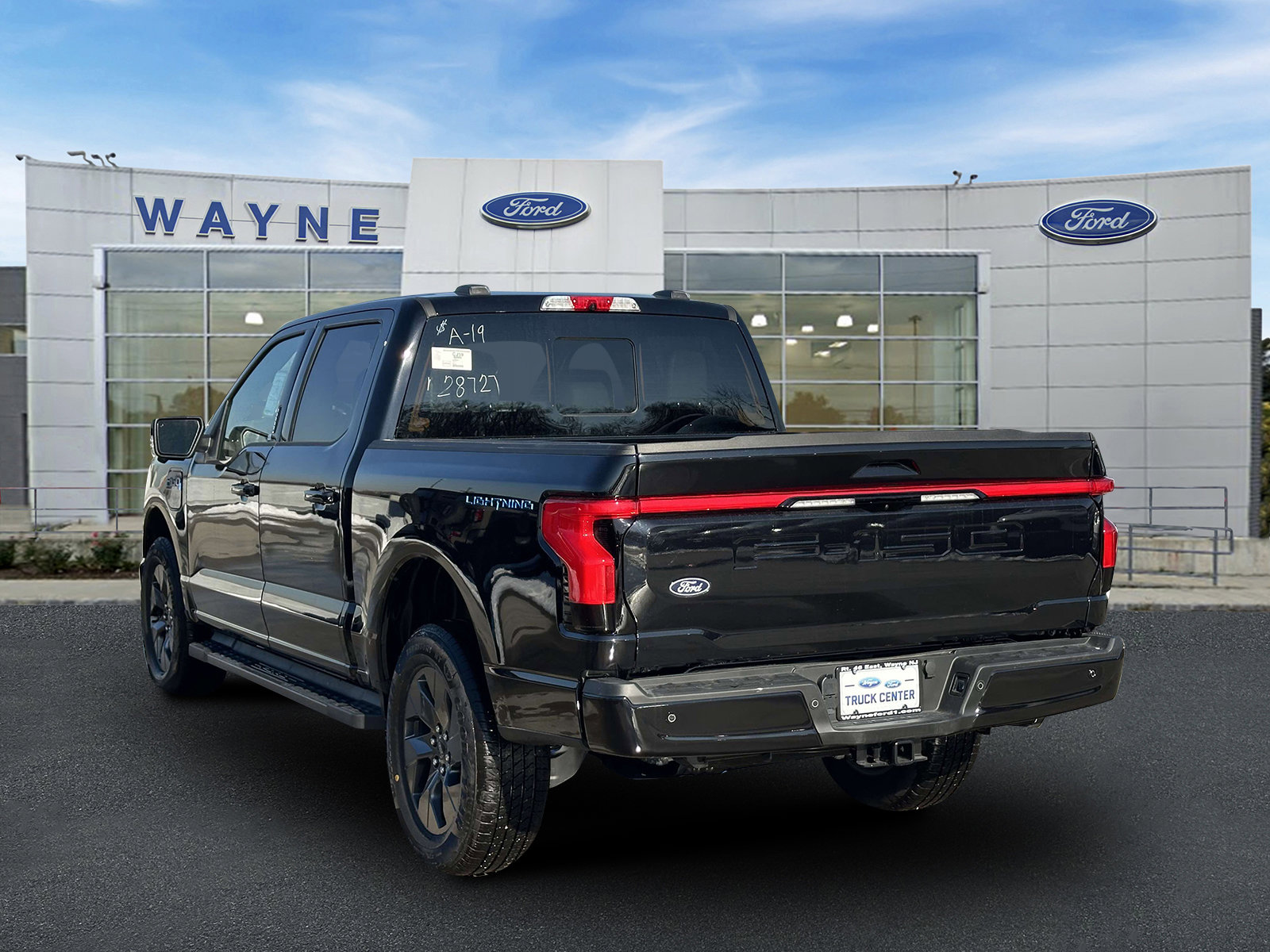 New 2025 Ford F150 Lightning Lariat image 3