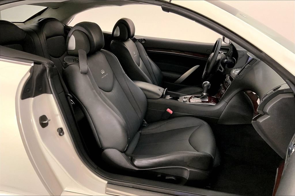 Used 2012 INFINITI G37 Convertible w/ Premium Pkg RWD image 6