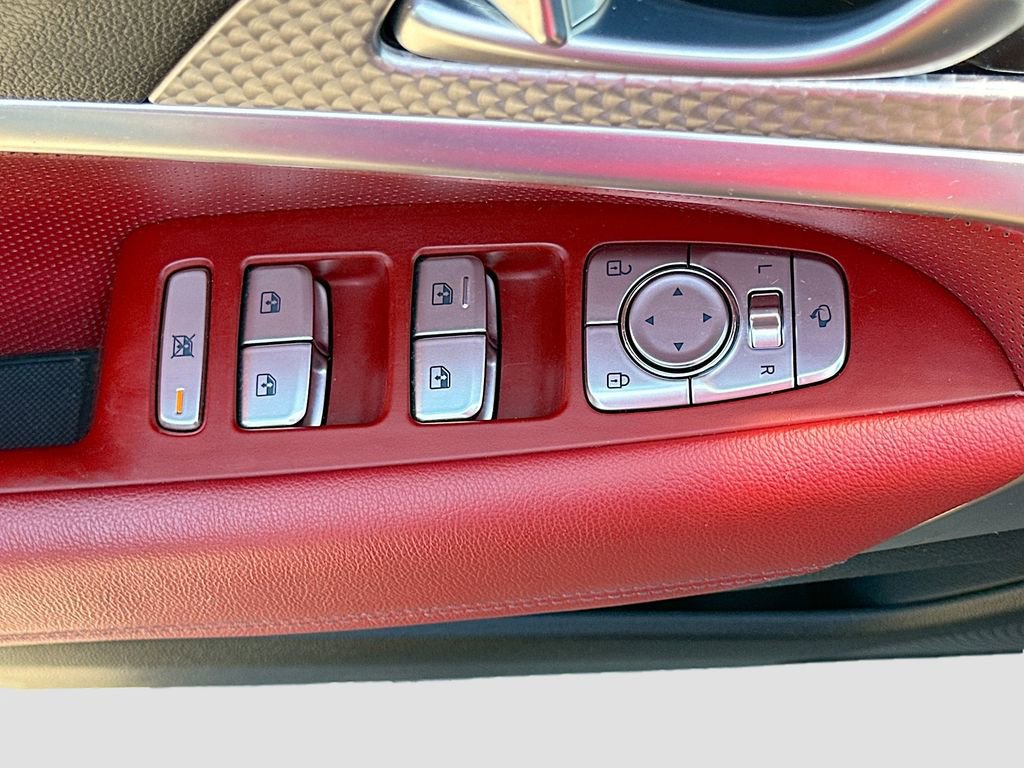 Used 2023 Genesis G70 2.0T w/ Sport Prestige Package image 18